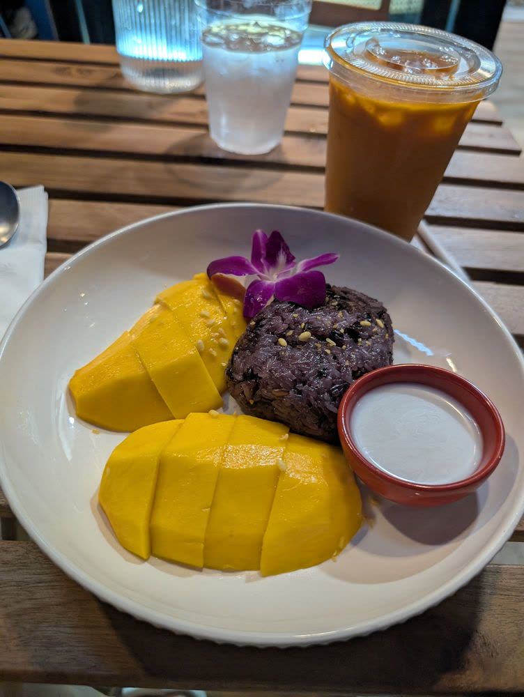 Mango with sticky Rice